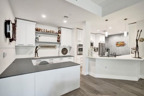 Condo in Weston, Florida, 2 bedrooms  № 1871503 - photo 3