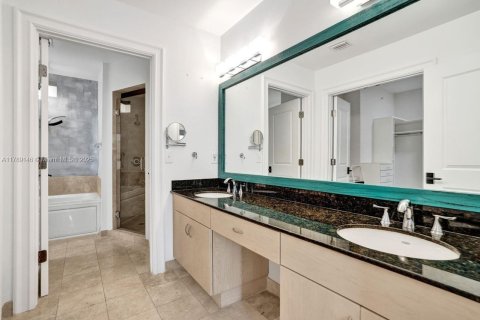 Condo in Weston, Florida, 2 bedrooms  № 1871503 - photo 12
