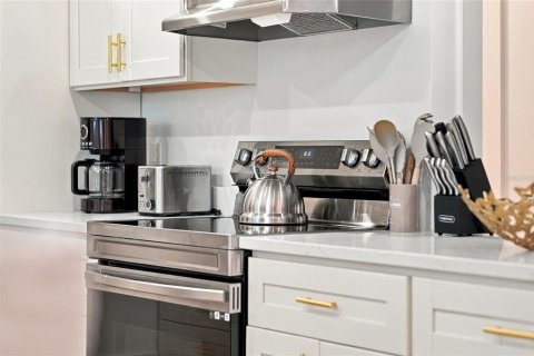 House in Bradenton, Florida 3 bedrooms, 130.16 sq.m. № 2429664 - photo 9