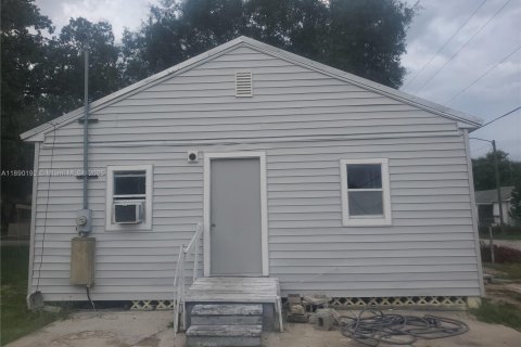 House in Sebring, Florida 2 bedrooms № 1944975 - photo 5