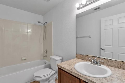 House in Winter Haven, Florida 3 bedrooms, 115.38 sq.m. № 1914915 - photo 23