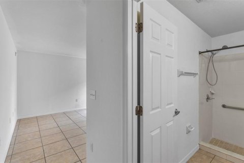 House in Winter Haven, Florida 3 bedrooms, 115.38 sq.m. № 1914915 - photo 21