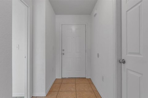 House in Winter Haven, Florida 3 bedrooms, 115.38 sq.m. № 1914915 - photo 5