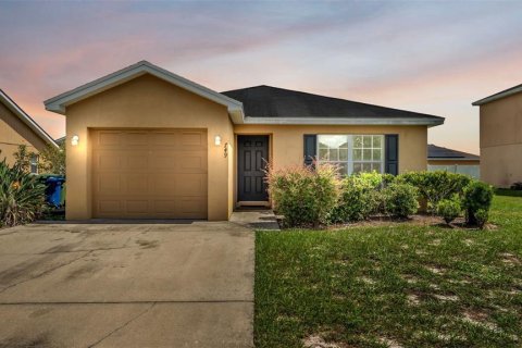 House in Winter Haven, Florida 3 bedrooms, 115.38 sq.m. № 1914915 - photo 2