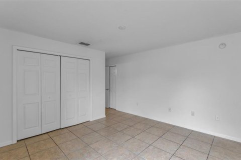 House in Winter Haven, Florida 3 bedrooms, 115.38 sq.m. № 1914915 - photo 19
