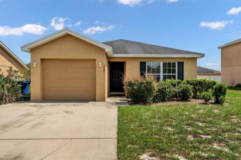 House in Winter Haven, Florida 3 bedrooms, 115.38 sq.m. № 1914915 - photo 1