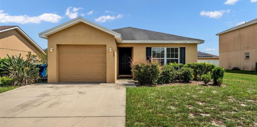 House in Winter Haven, Florida 3 bedrooms, 115.38 sq.m. № 1914915