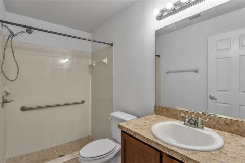 House in Winter Haven, Florida 3 bedrooms, 115.38 sq.m. № 1914915 - photo 22