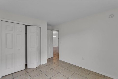 House in Winter Haven, Florida 3 bedrooms, 115.38 sq.m. № 1914915 - photo 17