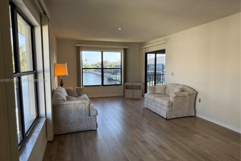 Apartamento en alquiler en Cape Coral, Florida, 2 dormitorios № 2075717 - foto 21