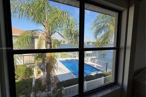Apartamento en alquiler en Cape Coral, Florida, 2 dormitorios № 2075717 - foto 26