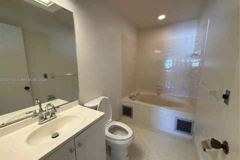 Apartamento en alquiler en Cape Coral, Florida, 2 dormitorios № 2075717 - foto 15