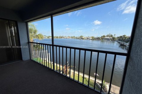 Apartamento en alquiler en Cape Coral, Florida, 2 dormitorios № 2075717 - foto 5