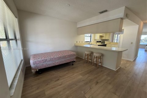 Apartamento en alquiler en Cape Coral, Florida, 2 dormitorios № 2075717 - foto 6