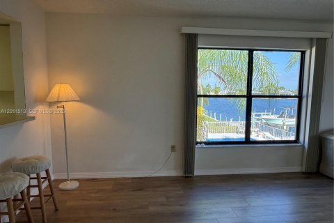 Apartamento en alquiler en Cape Coral, Florida, 2 dormitorios № 2075717 - foto 20
