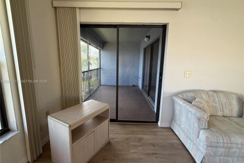 Apartamento en alquiler en Cape Coral, Florida, 2 dormitorios № 2075717 - foto 27