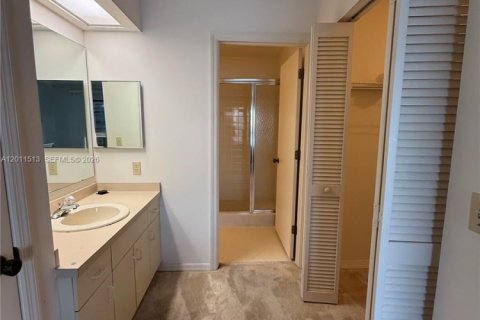 Apartamento en alquiler en Cape Coral, Florida, 2 dormitorios № 2075717 - foto 30