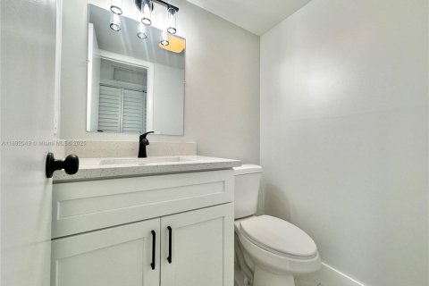 Condo in Deerfield Beach, Florida, 1 bedroom  № 1944159 - photo 6