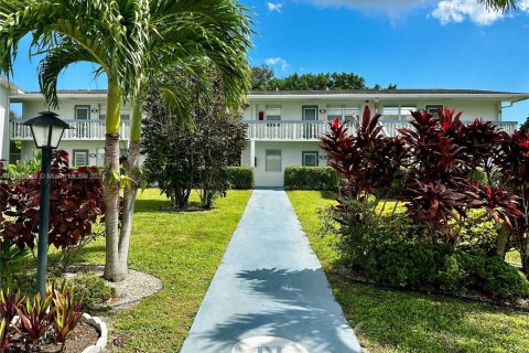Condo in Deerfield Beach, Florida, 1 bedroom  № 1944159 - photo 22