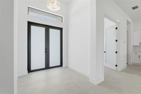 Villa ou maison à vendre à Cape Coral, Floride: 3 chambres, 168.15 m2 № 2398618 - photo 6