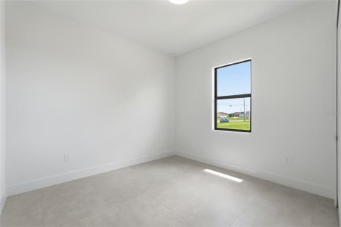 Villa ou maison à vendre à Cape Coral, Floride: 3 chambres, 168.15 m2 № 2398618 - photo 29