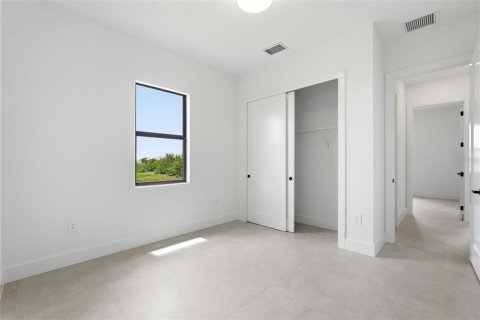 Villa ou maison à vendre à Cape Coral, Floride: 3 chambres, 168.15 m2 № 2398618 - photo 30