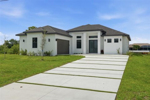 Villa ou maison à Cape Coral, Floride 3 chambres, 168.15 m2 № 2398618