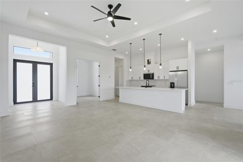 Villa ou maison à vendre à Cape Coral, Floride: 3 chambres, 168.15 m2 № 2398618 - photo 9
