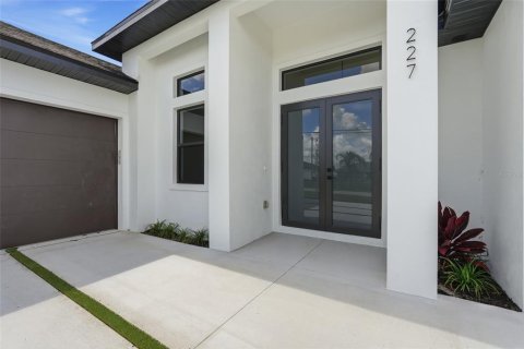 Villa ou maison à vendre à Cape Coral, Floride: 3 chambres, 168.15 m2 № 2398618 - photo 4
