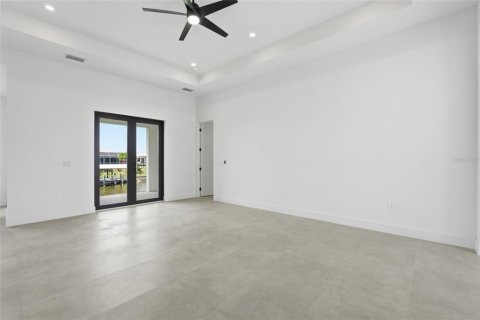Villa ou maison à vendre à Cape Coral, Floride: 3 chambres, 168.15 m2 № 2398618 - photo 11