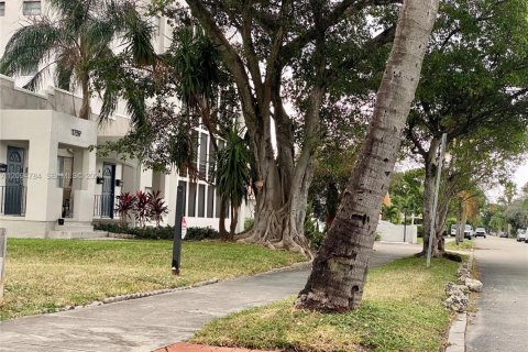 Commercial property in Hollywood, Florida 157.56 sq.m. № 2419512 - photo 4