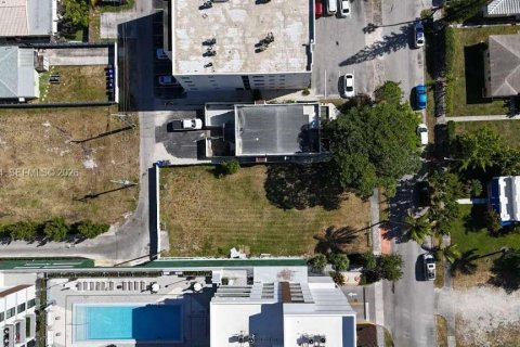Commercial property in Hollywood, Florida 157.56 sq.m. № 2419512 - photo 16
