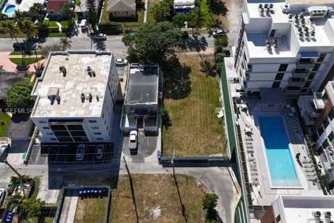 Commercial property in Hollywood, Florida 157.56 sq.m. № 2419512 - photo 17