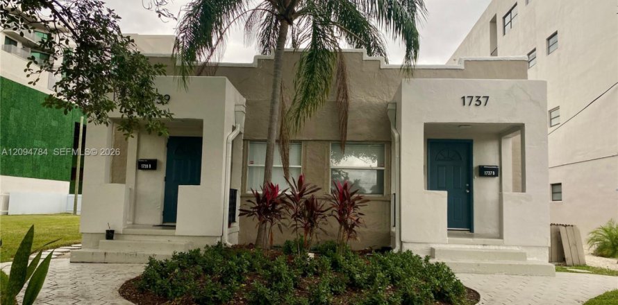 Commercial property in Hollywood, Florida 157.56 sq.m. № 2419512