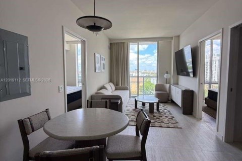 Condominio en alquiler en Miami, Florida, 2 dormitorios, 78.41 m2 № 2154728 - foto 7