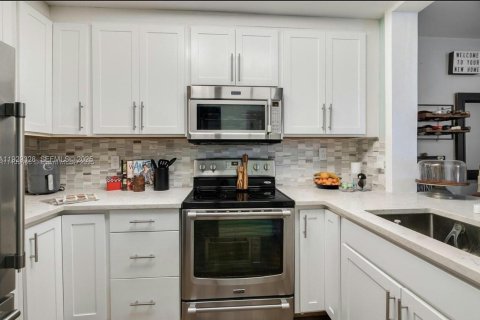 Купить кондоминиум в Дейви, Флорида 3 спальни, 111.48м2, № 1989666 - фото 10