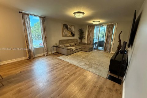 Купить кондоминиум в Дейви, Флорида 3 спальни, 111.48м2, № 1989666 - фото 8