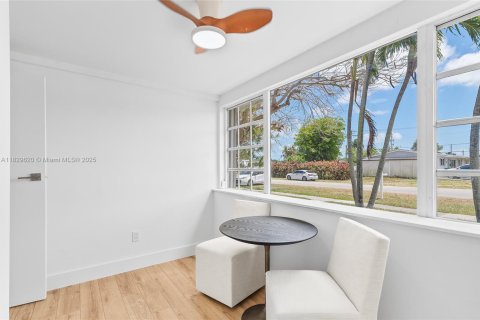 House in Cutler Bay, Florida 5 bedrooms, 127.83 sq.m. № 1804174 - photo 23