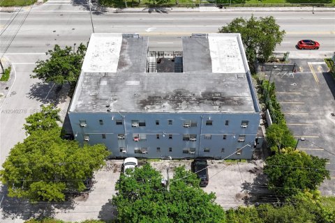 Immobilier commercial à vendre à Miami, Floride № 2086463 - photo 11