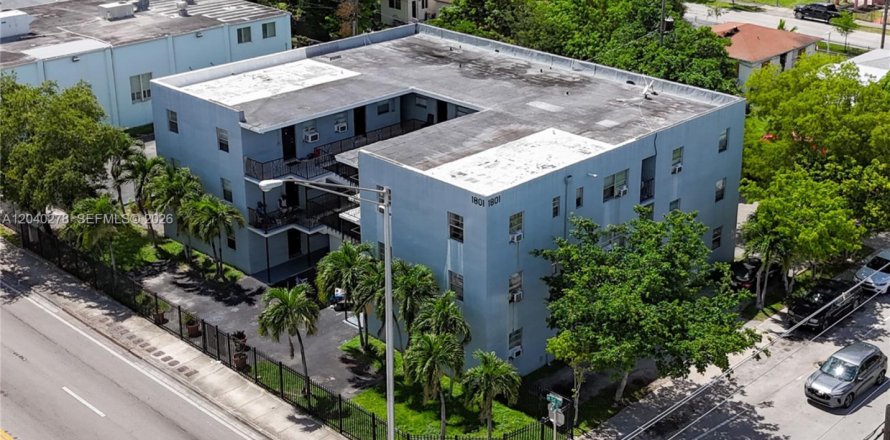 Immobilier commercial à Miami, Floride № 2086463