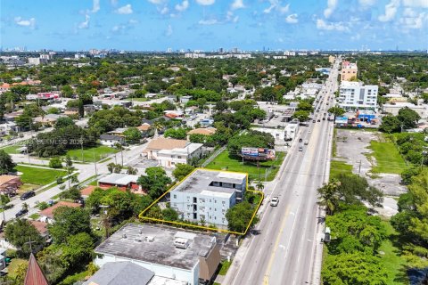 Immobilier commercial à vendre à Miami, Floride № 2086463 - photo 19