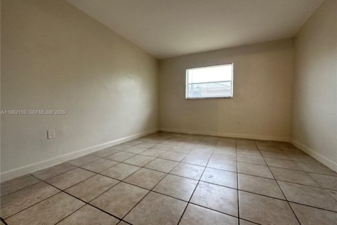Copropriété à louer à Miami, Floride: 1 chambre, 65.03 m2 № 2080899 - photo 14