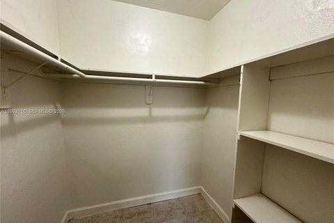 Copropriété à louer à Miami, Floride: 1 chambre, 65.03 m2 № 2080899 - photo 10