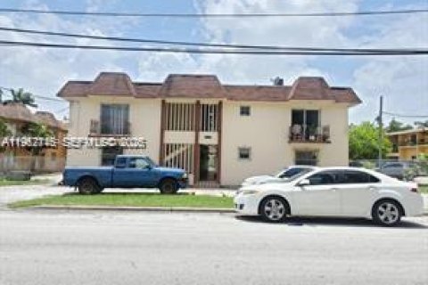 Condo à Miami, Floride, 1 chambre  № 2080899
