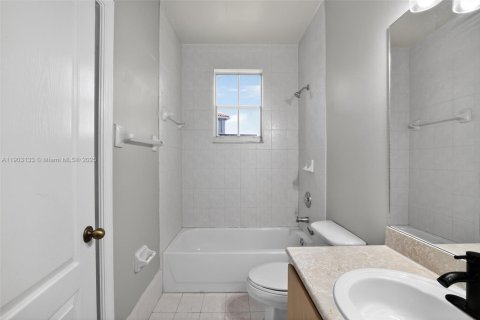 Villa ou maison à vendre à Miramar, Floride: 5 chambres, 340.95 m2 № 1955620 - photo 30