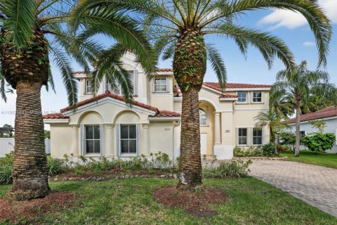 Villa ou maison à vendre à Miramar, Floride: 5 chambres, 340.95 m2 № 1955620 - photo 2