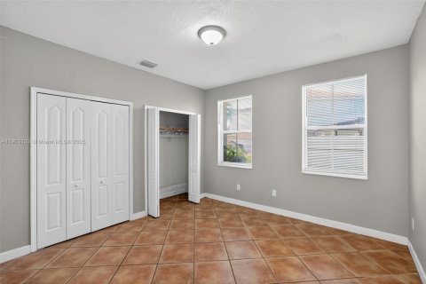 Villa ou maison à vendre à Miramar, Floride: 5 chambres, 340.95 m2 № 1955620 - photo 12