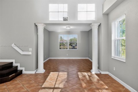 Villa ou maison à vendre à Miramar, Floride: 5 chambres, 340.95 m2 № 1955620 - photo 3