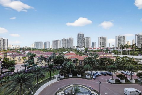 Купить кондоминиум в Авентура, Флорида 3 спальни, № 1995661 - фото 17