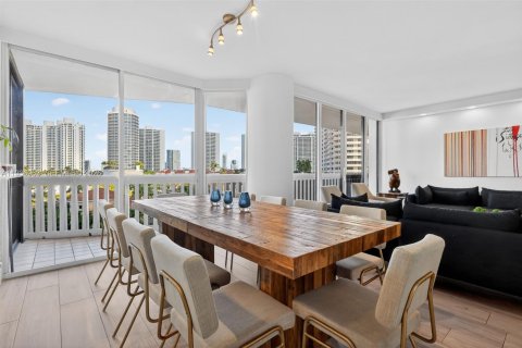 Купить кондоминиум в Авентура, Флорида 3 спальни, № 1995661 - фото 6